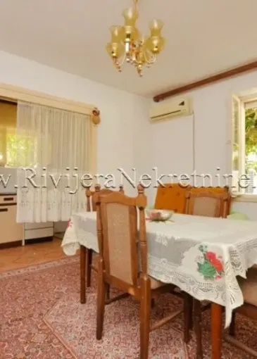 House for sale in Zelenika