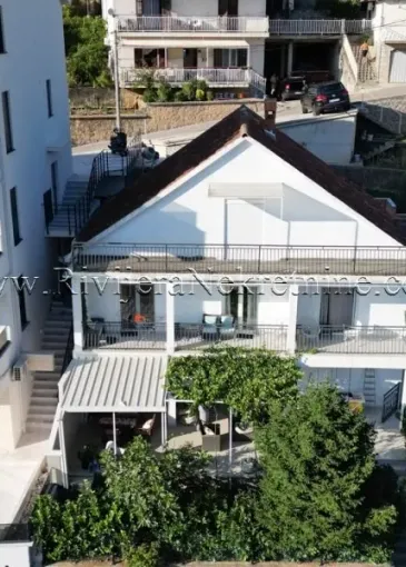 House for sale in Kumbor