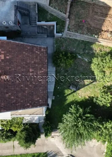 House for sale in Kumbor