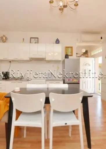 House for sale in Zelenika