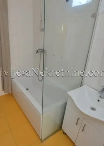 House for sale in Zelenika