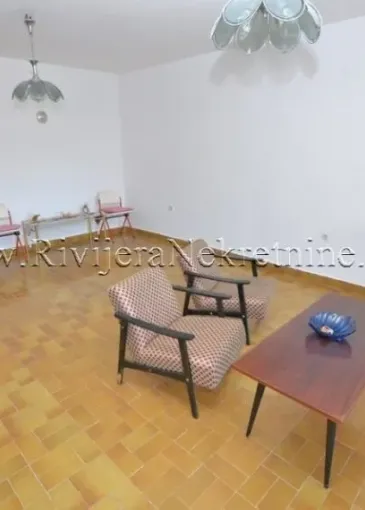 House for sale in Sutorina