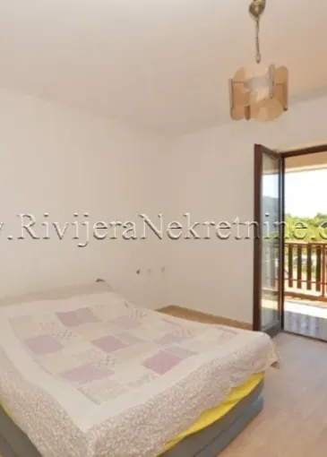 House for sale in Sutorina