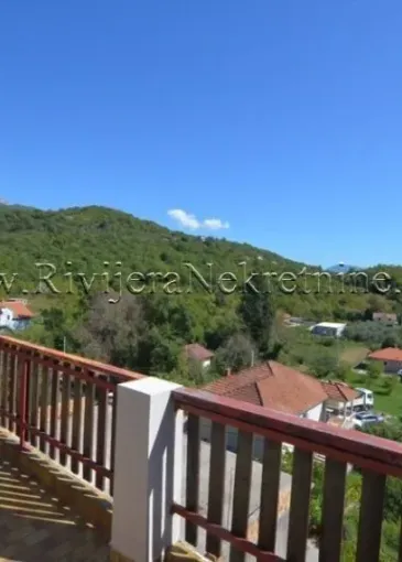 House for sale in Sutorina