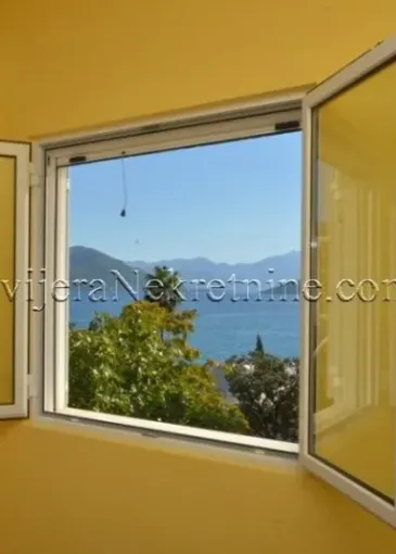 House for sale in Njivice