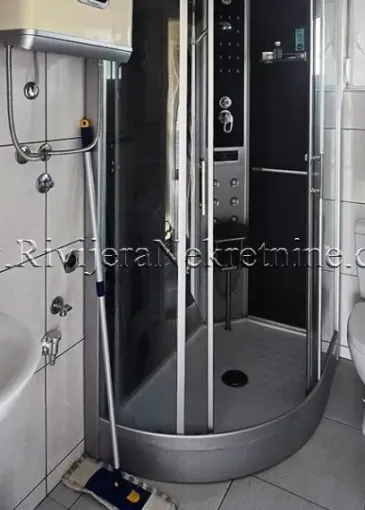 House for sale in Radovići