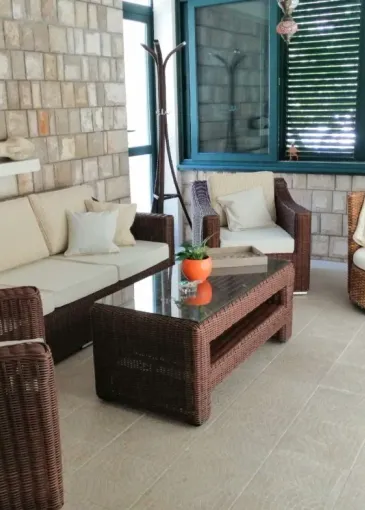 Ev satılık Budva'de 