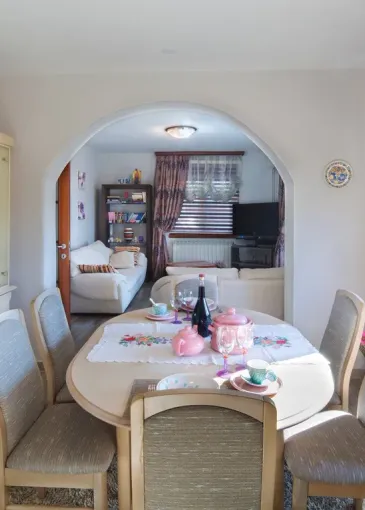 Ev satılık Budva'de 