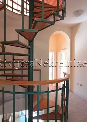 Кућа на продају у Херцег Нови