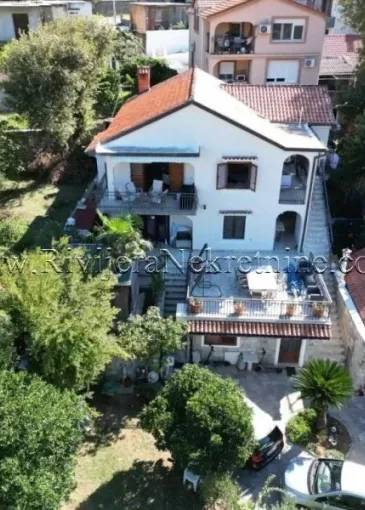 House for sale in Dobrota