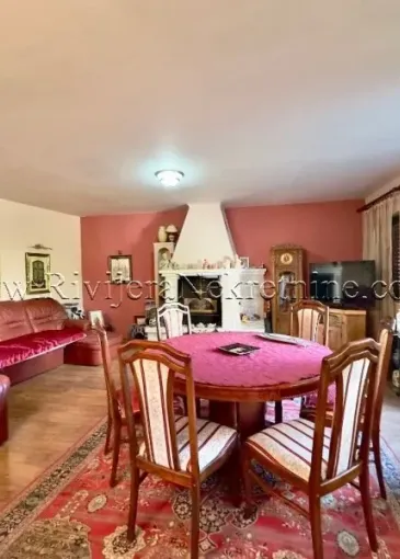 House for sale in Strp