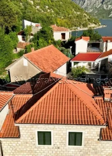 House for sale in Strp