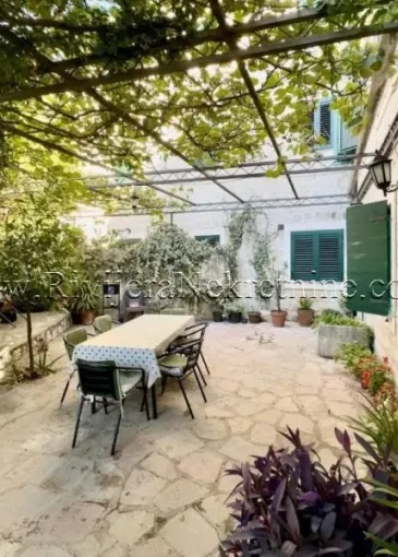 House for sale in Strp