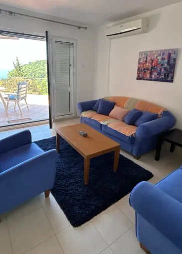 House for sale in Sveti Stefan