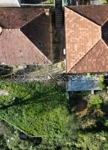 House for sale in Podi