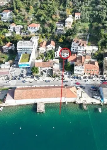 House for sale in Zelenika