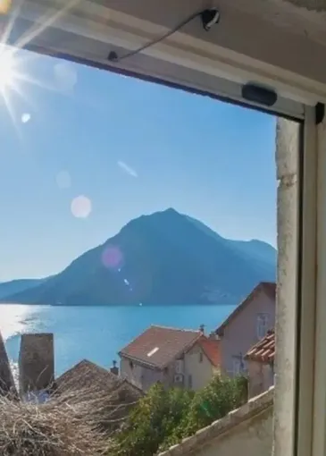 House for sale in Perast