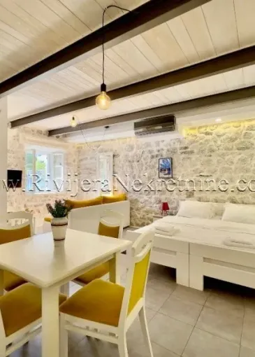 House for sale in Perast