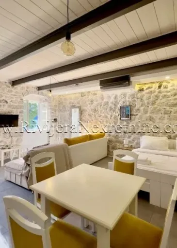 House for sale in Perast