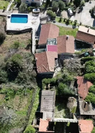 House for sale in Sutorina