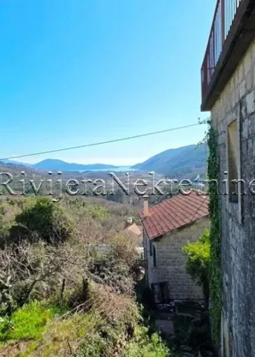 House for sale in Sutorina