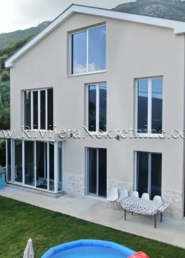 House for sale in Baošići