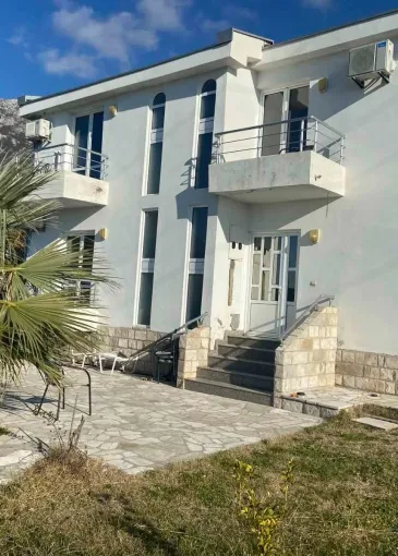 Ev satılık Sutomore'de 