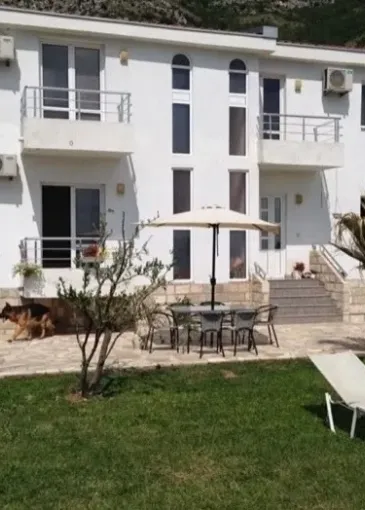 Ev satılık Sutomore'de 