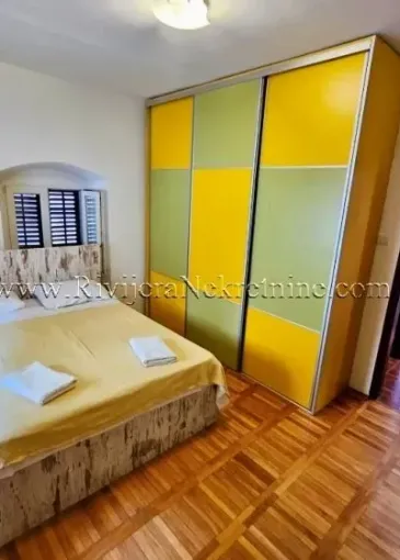 House for sale in Kotor