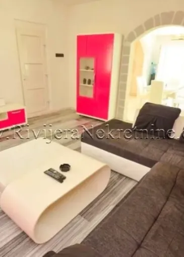 House for sale in Kotor