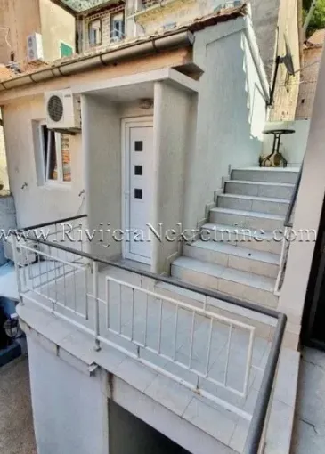 House for sale in Kotor