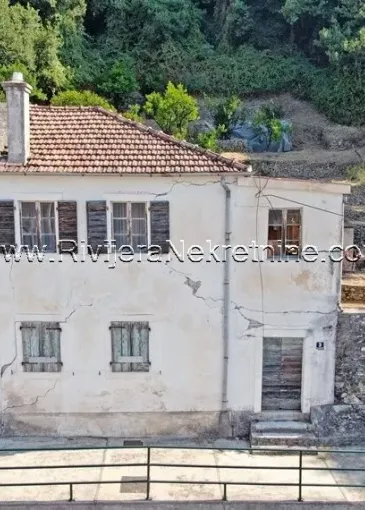 House for sale in Herceg Novi