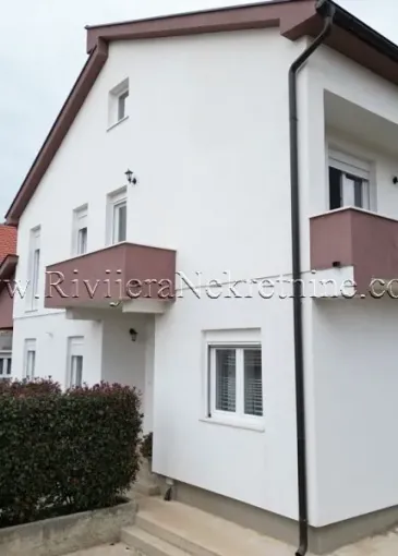 House for sale in Podi