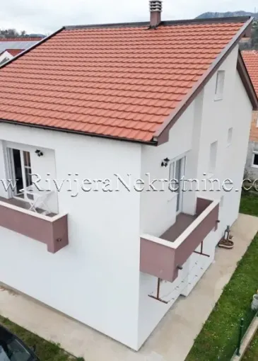 House for sale in Podi