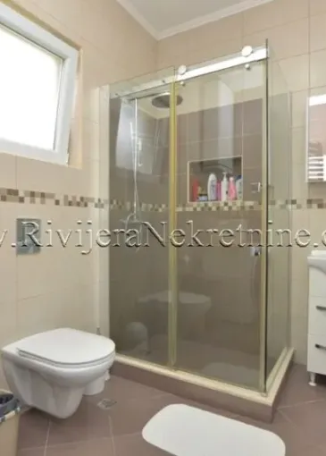 House for sale in Podi