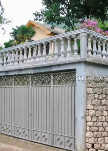 House for sale in Stoliv