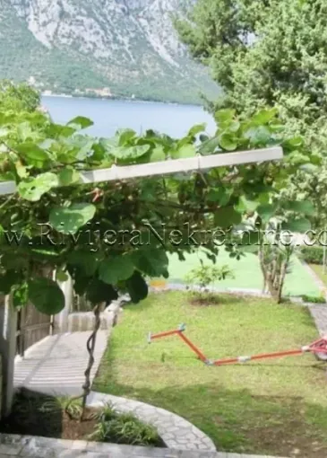 House for sale in Stoliv