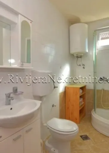 House for sale in Sutorina