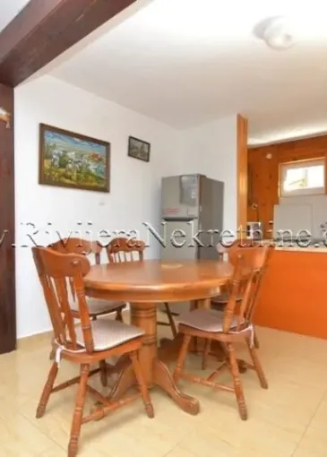 House for sale in Sutorina