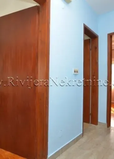 House for sale in Sutorina