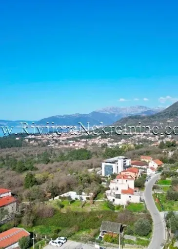 Land plot for sale in Kavač