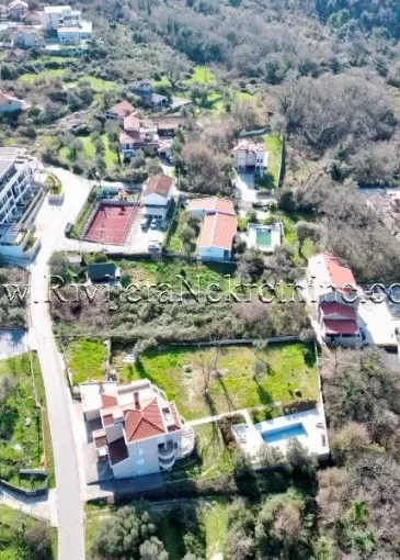 Land plot for sale in Kavač