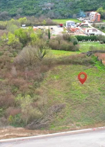 Grundstück zum Verkauf in Budva