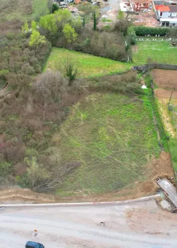 Grundstück zum Verkauf in Budva