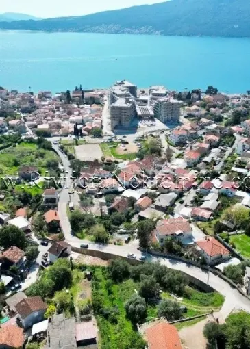 Grundstück zum Verkauf in Baošići