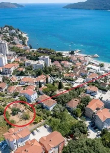 Arazi satılık Kastelnovo'de 