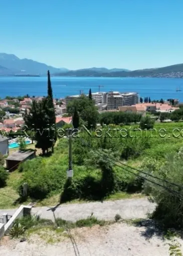 Land plot for sale in Baošići