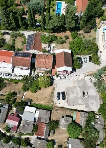 Terreno in vendita a Baošići