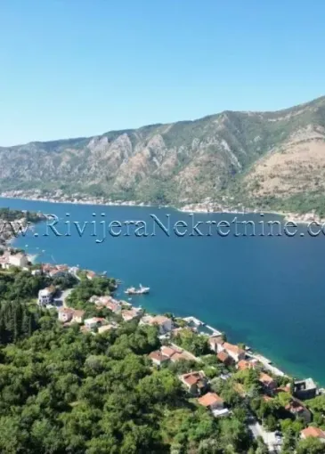 Land plot for sale in Dobrota