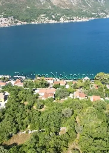 Land plot for sale in Dobrota